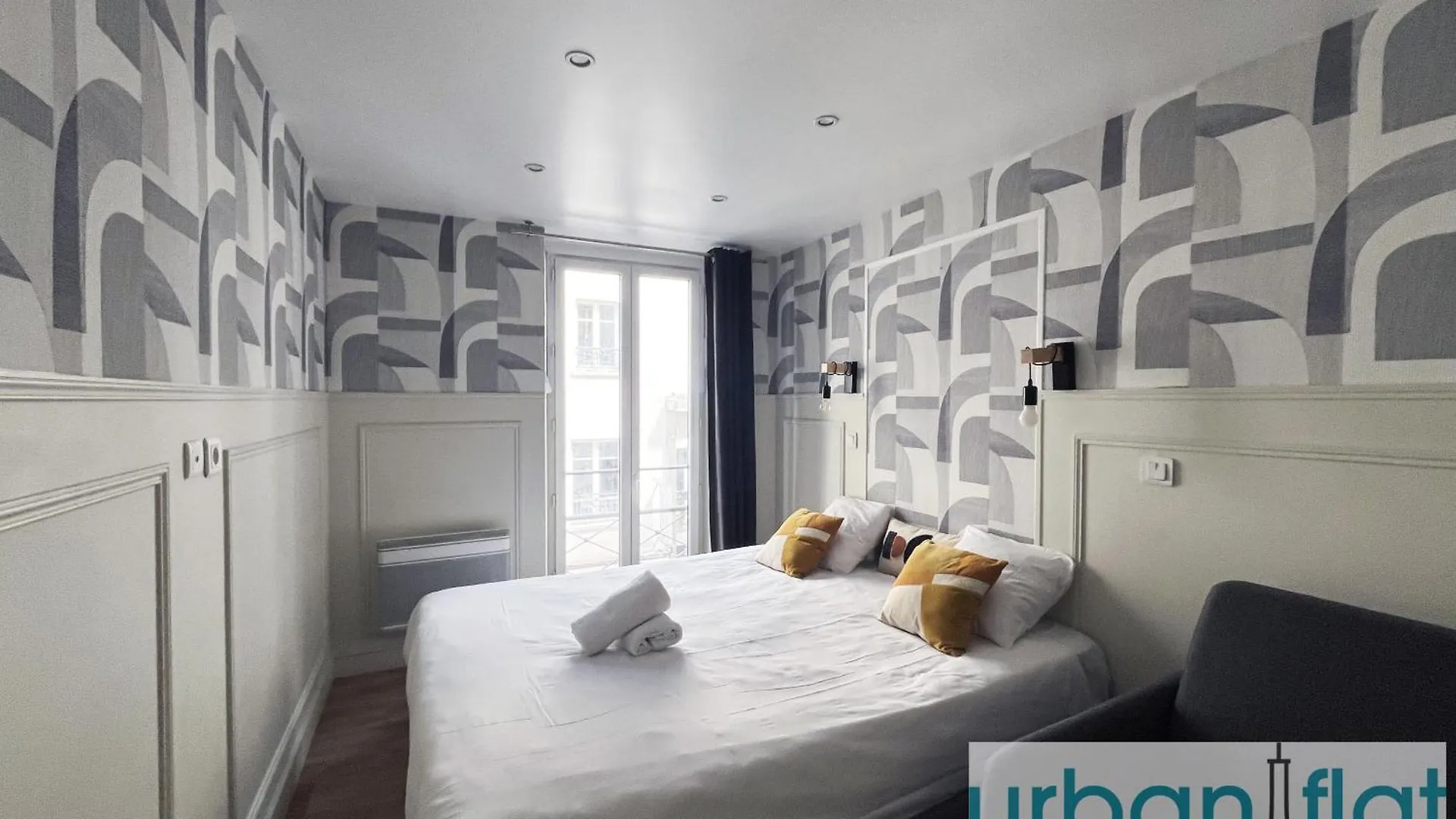 Urban Flat 13 - Pretty 2 Bedroom Parisian Flat