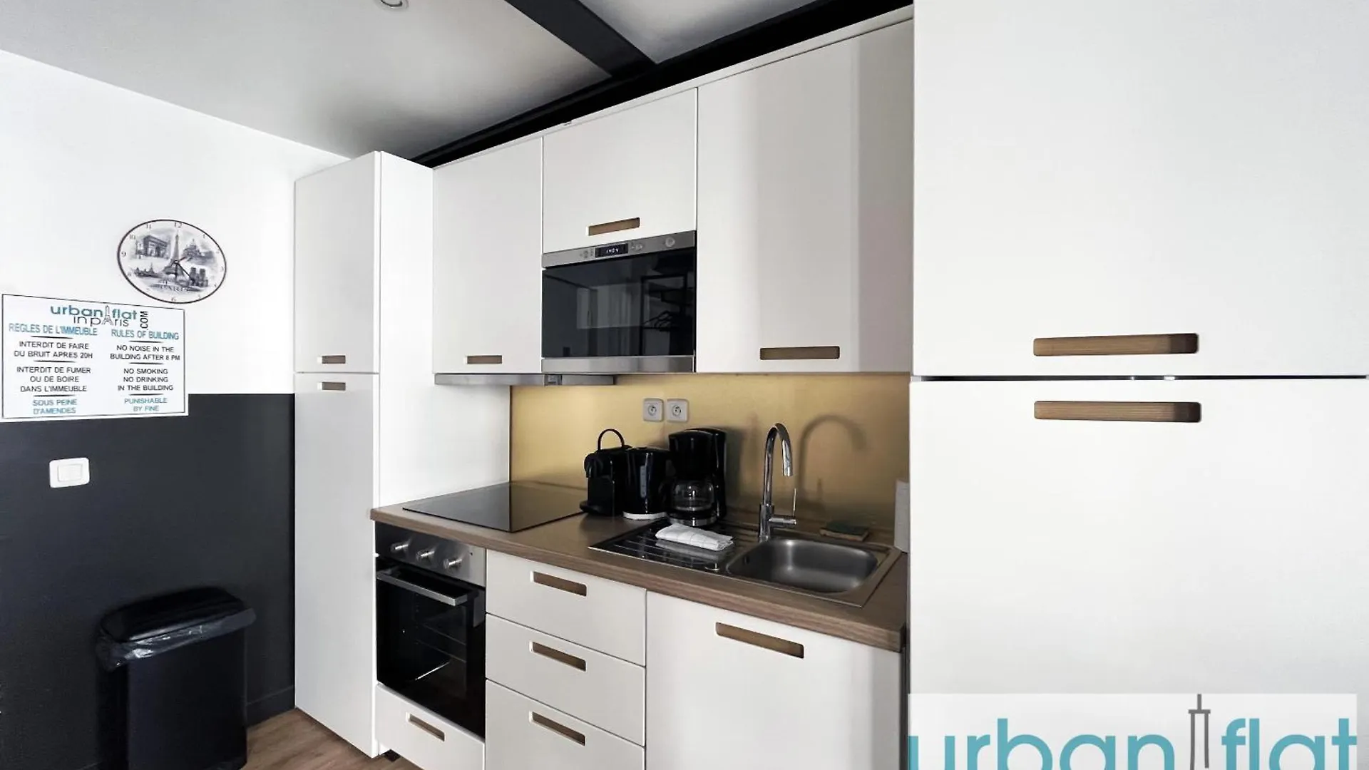 Urban Flat 13 - Pretty 2 Bedroom Parisian Flat 0*, Paris